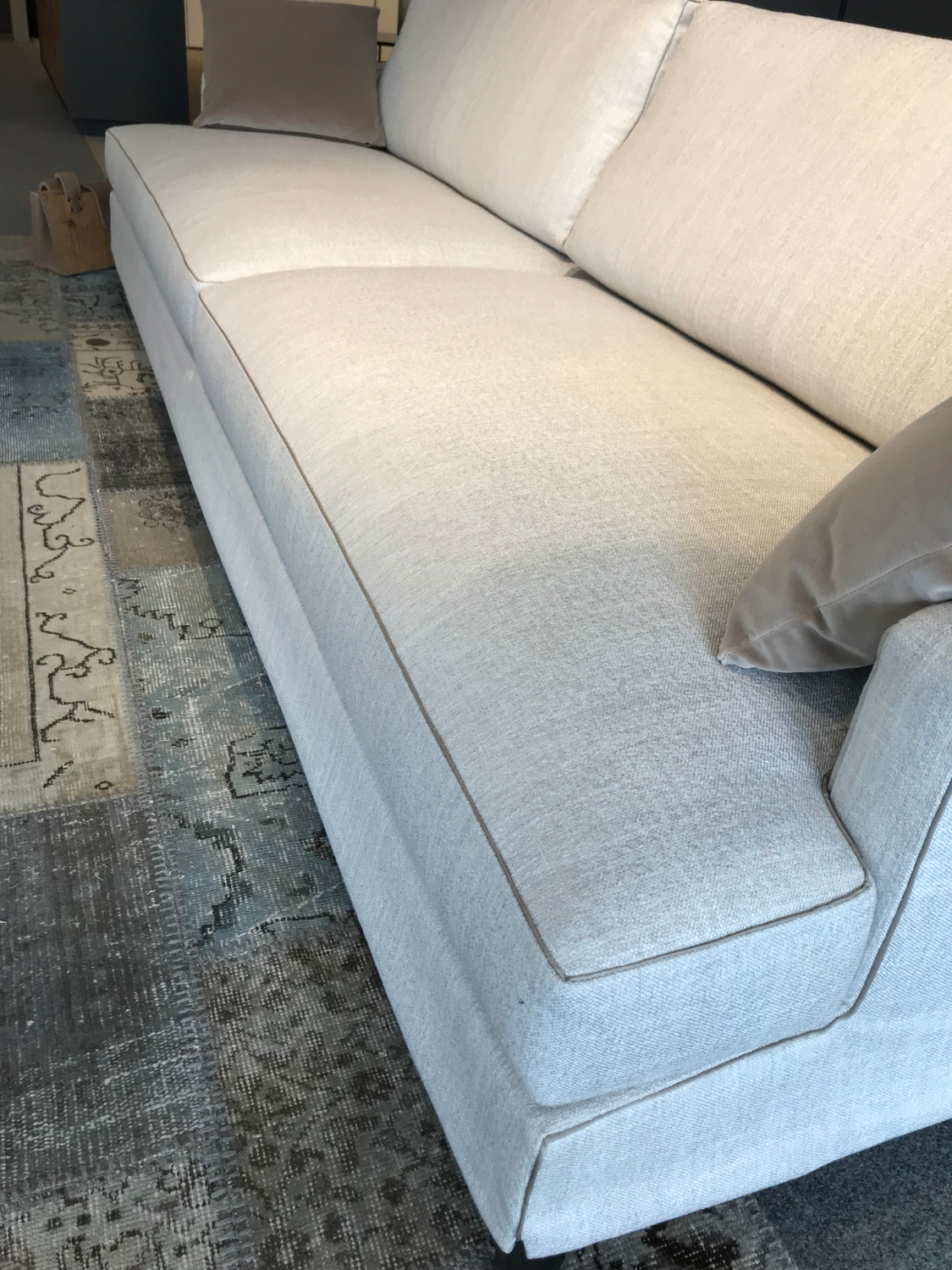 Bellport Poliform Prompt Delivery Bellport Poliform