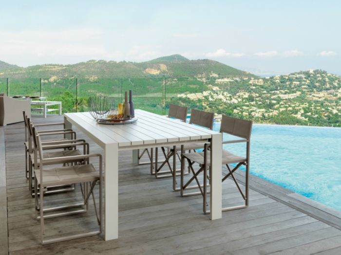 Chic Talenti - Outdoor table
