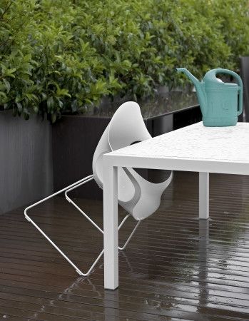 Elephant Base de trineo Kristalia Outdoor - Silla