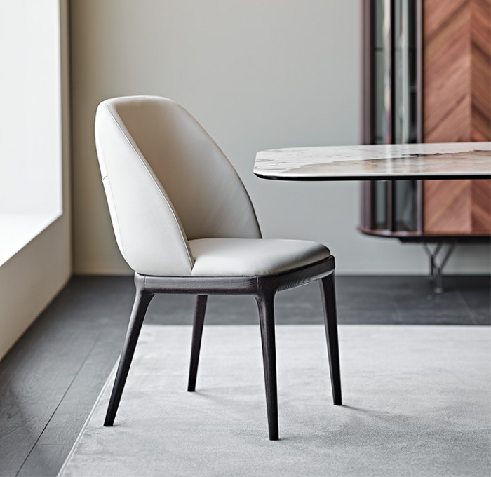 Mariel Cattelan Italia - Silla