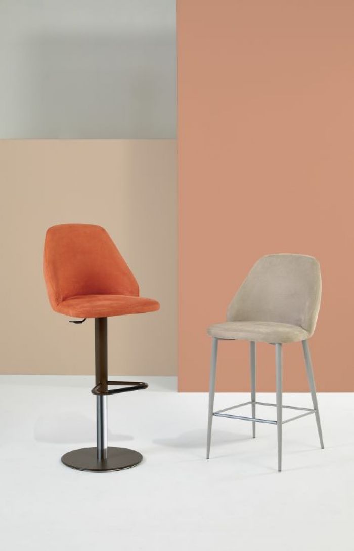 Matilda Bontempi/Ingenia stool