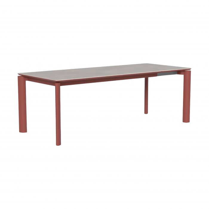 Milo Talenti - Outdoor table