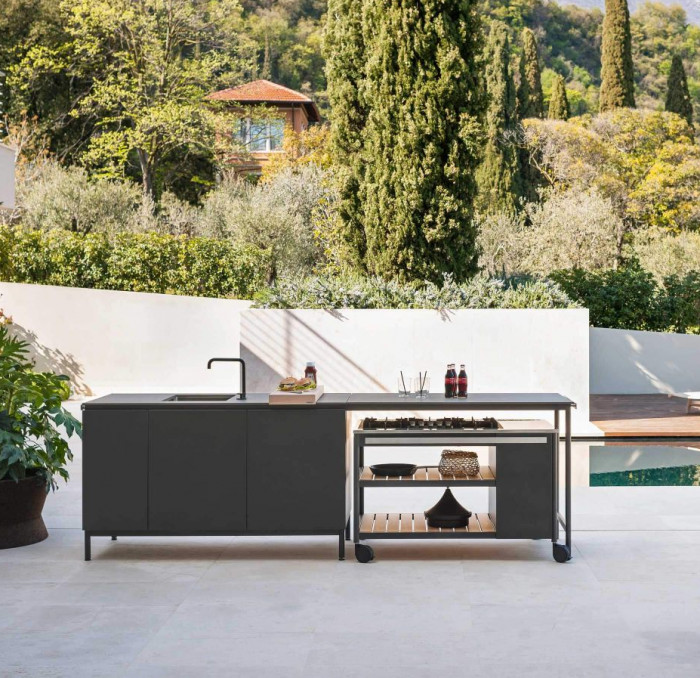 Norma Roda - Outdoor Kitchen