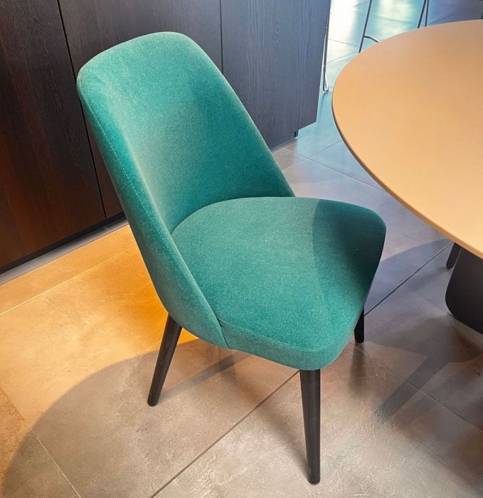 Chair Laura Airnova - Prompt delivery
