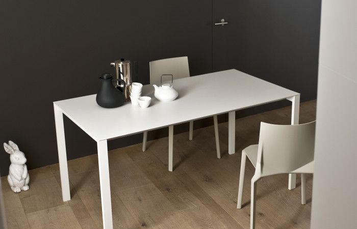 Thin - K Aluminium Kristalia  - Fester Tisch