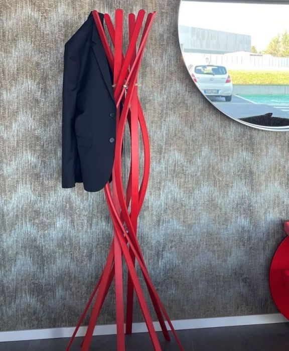 Hanger Twist  Horm red - Prompt delivery