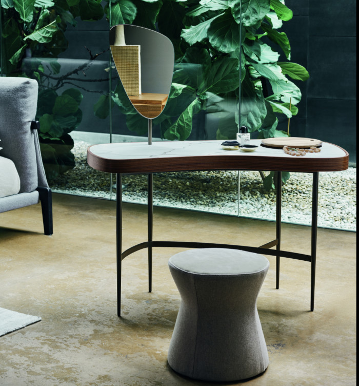 Venus Bonaldo Vanity/ Beauty